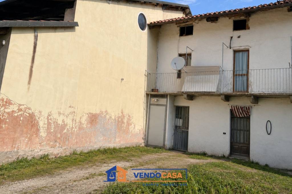 casa indipendente in vendita a Narzole