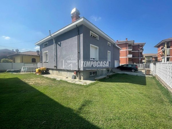 casa indipendente in vendita a Narzole