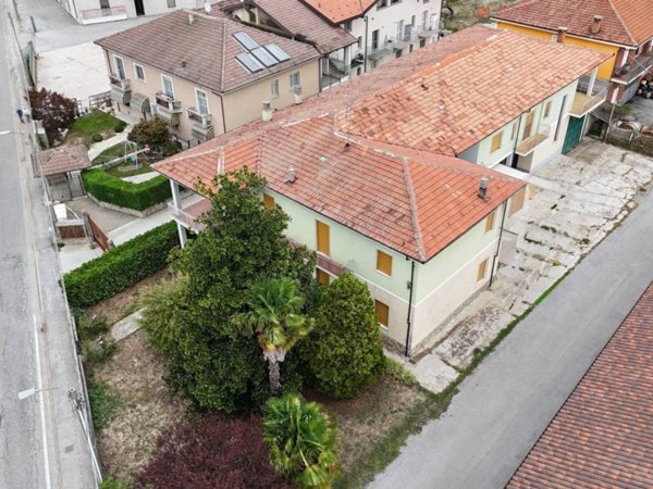 casa indipendente in vendita a Narzole