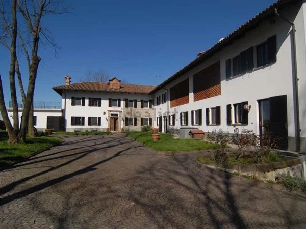 casa indipendente in vendita a Neive