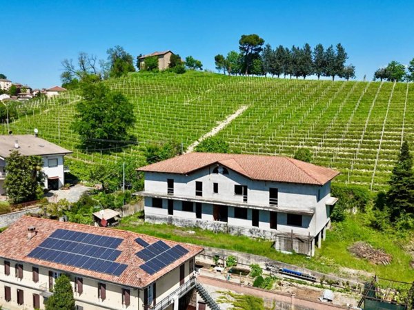 casa indipendente in vendita a Neive