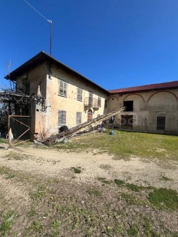 quadrivano in vendita a Neive