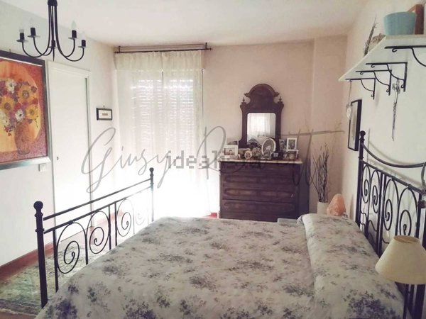 casa semindipendente in vendita a Neive