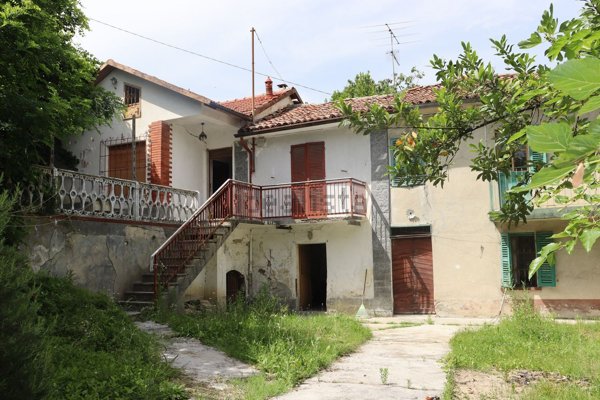 casa indipendente in vendita a Neive