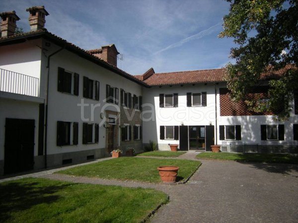 casa indipendente in vendita a Neive