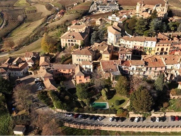 casa indipendente in vendita a Neive