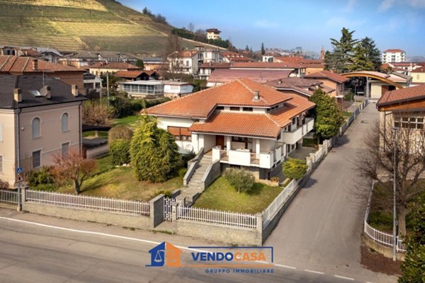 casa indipendente in vendita a Neive