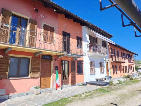 casa indipendente in vendita a Neive