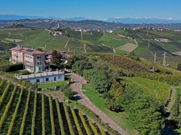 casa indipendente in vendita a Neive