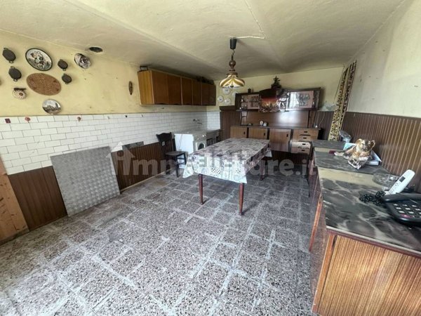 quadrivano in vendita a Neive