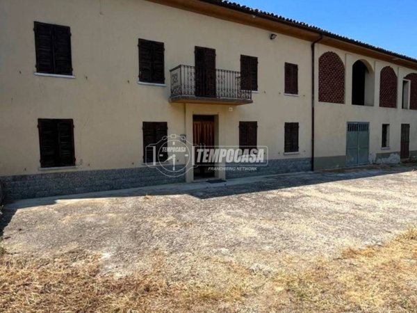 casa indipendente in vendita a Neive