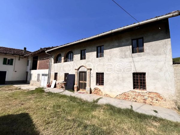 casa indipendente in vendita a Neive