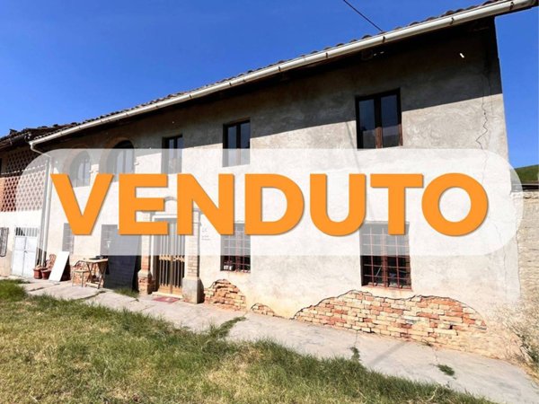 casa indipendente in vendita a Neive