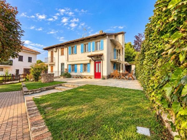 casa indipendente in vendita a Neive