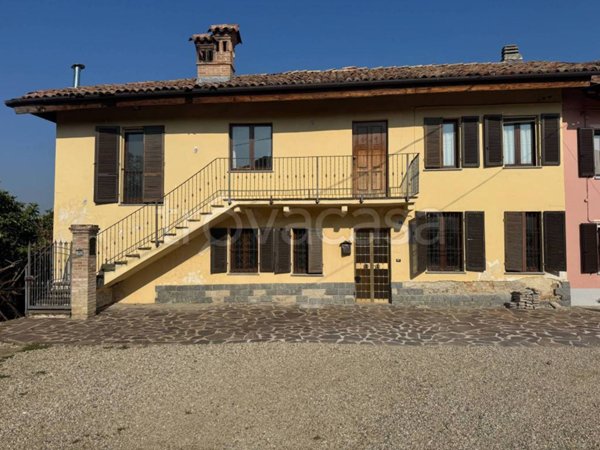 casa indipendente in vendita a Neviglie