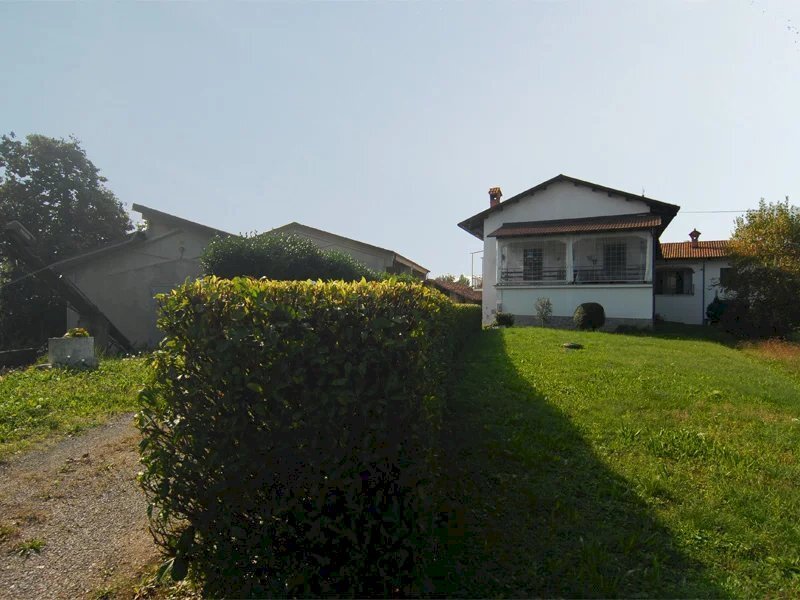 locale di sgombero in vendita a Niella Tanaro