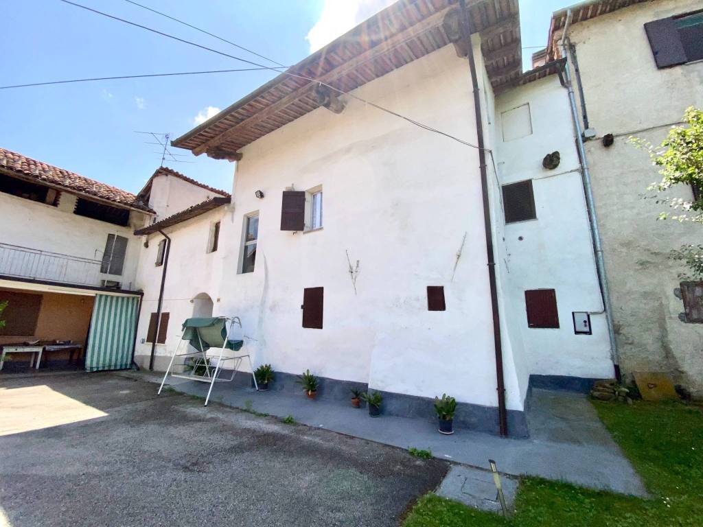 casa indipendente in vendita a Niella Tanaro