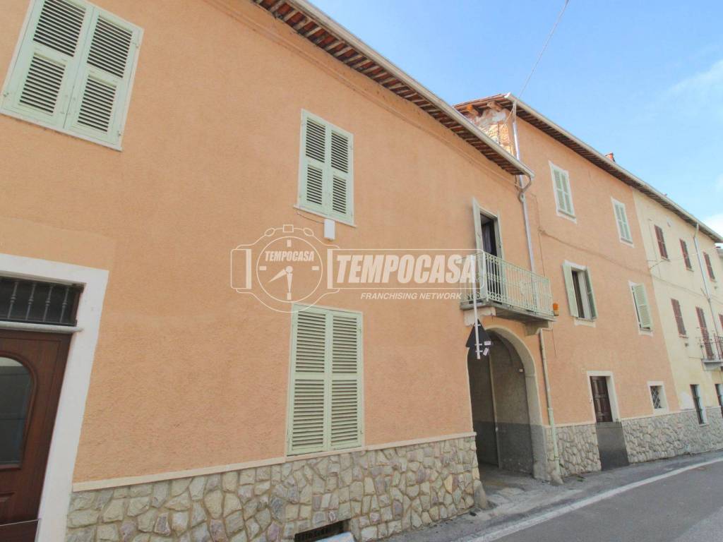 casa indipendente in vendita a Niella Tanaro