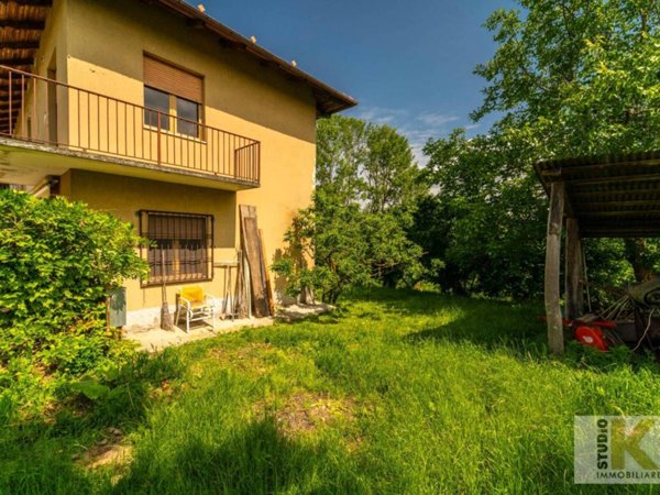 casa indipendente in vendita a Novello