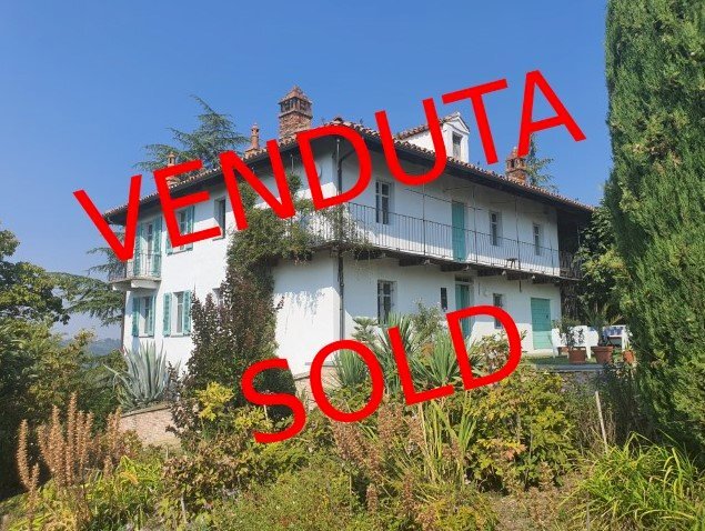 casa indipendente in vendita a Novello