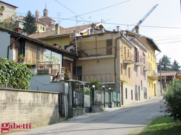 casa indipendente in vendita a Novello