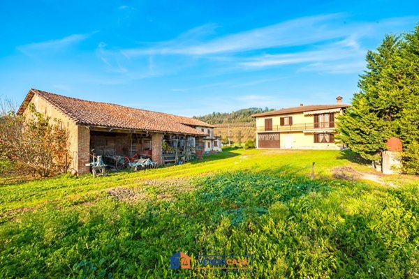 casale in vendita a Novello