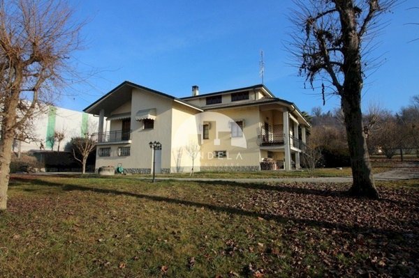 casa indipendente in vendita a Novello