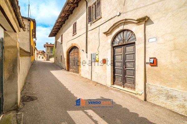 casa semindipendente in vendita a Novello