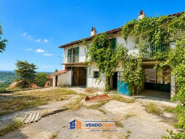 casa indipendente in vendita a Novello