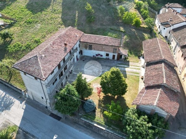 casa indipendente in vendita a Novello