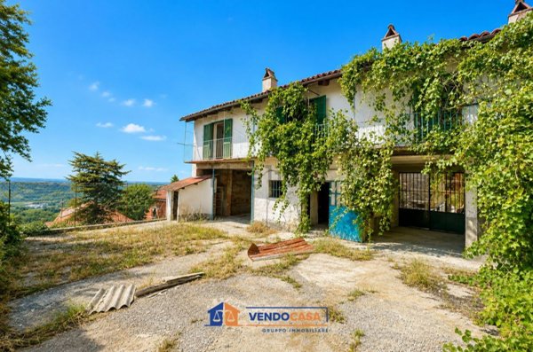casa indipendente in vendita a Novello