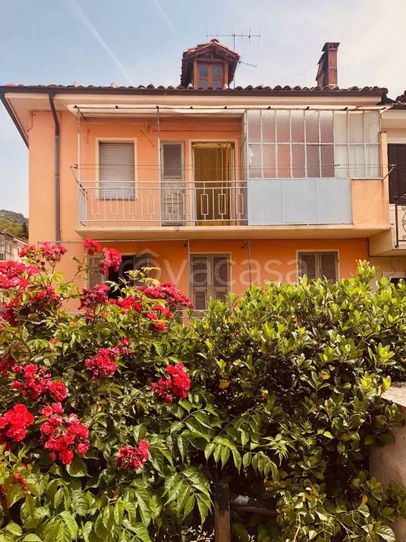 casa indipendente in vendita a Nucetto