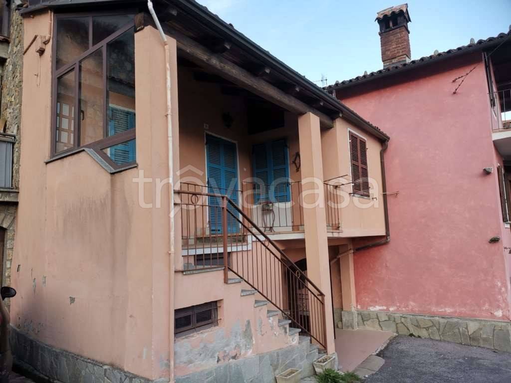 casa indipendente in vendita a Nucetto in zona Villa