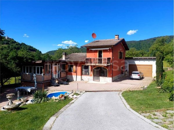casa indipendente in vendita a Nucetto in zona Villa