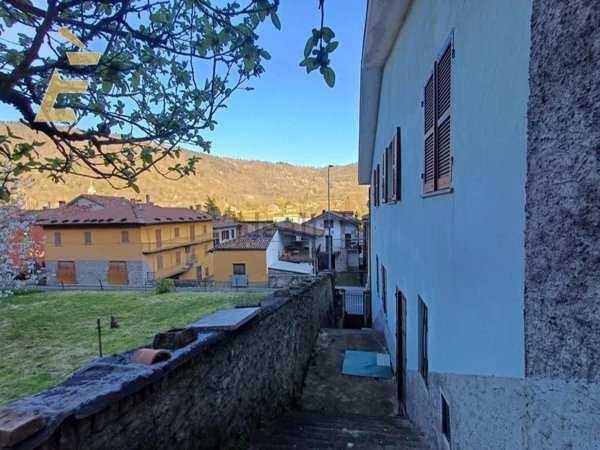 casa semindipendente in vendita a Nucetto in zona Nicolini