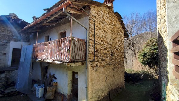 mansarda in vendita ad Oncino