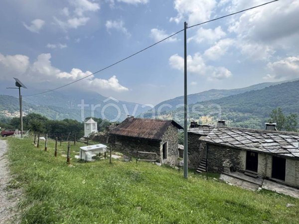casa indipendente in vendita ad Oncino in zona Sant'Ilario