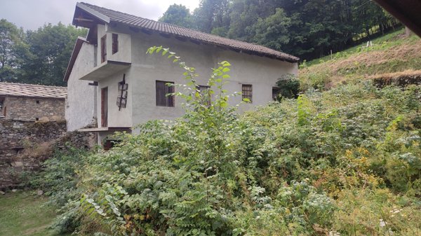 casa indipendente in vendita ad Oncino