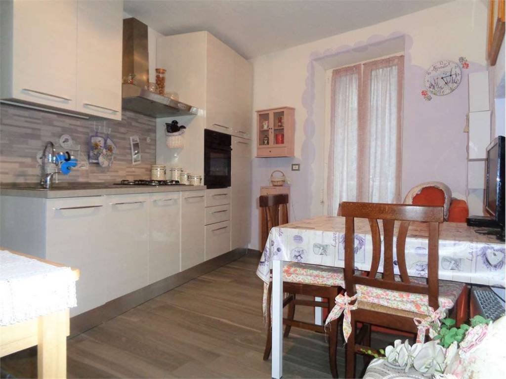 casa indipendente in vendita ad Ormea