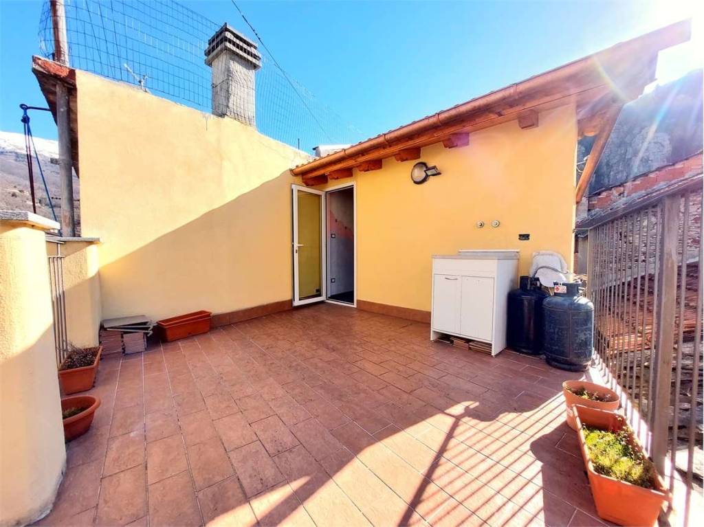 casa indipendente in vendita ad Ormea