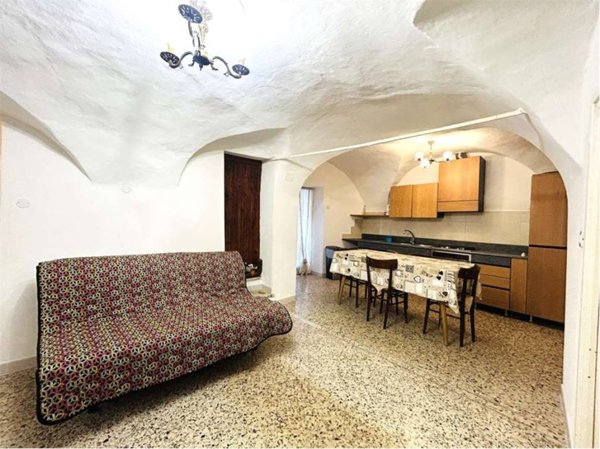 casa indipendente in vendita ad Ormea