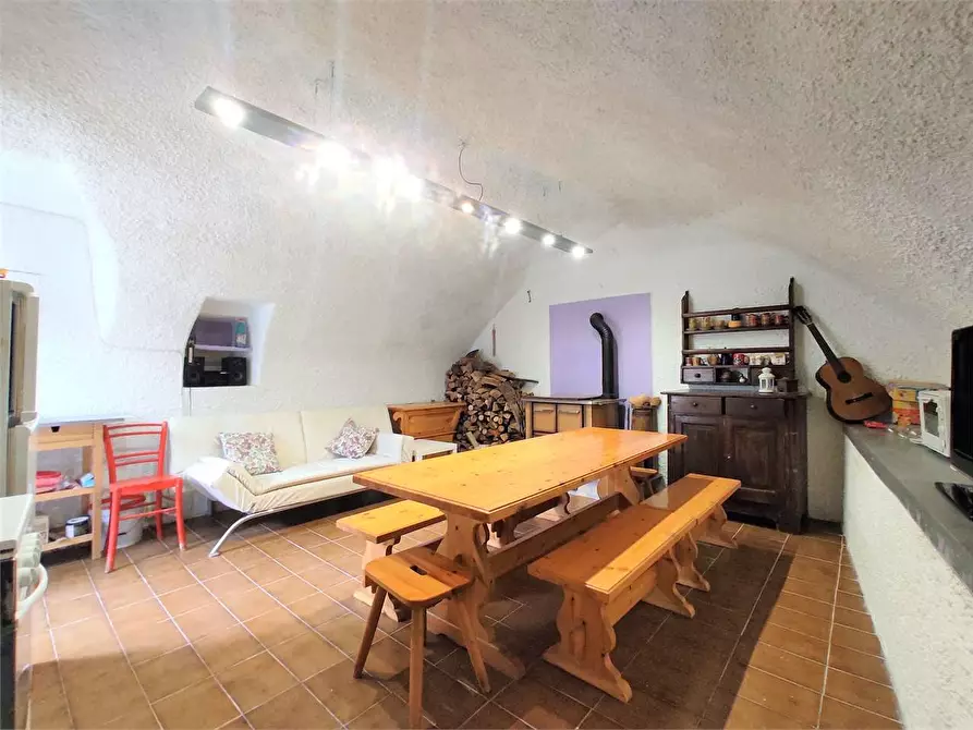 casa indipendente in vendita ad Ormea in zona Quarzina