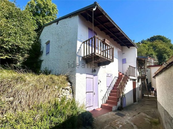 appartamento in vendita ad Ormea in zona Quarzina