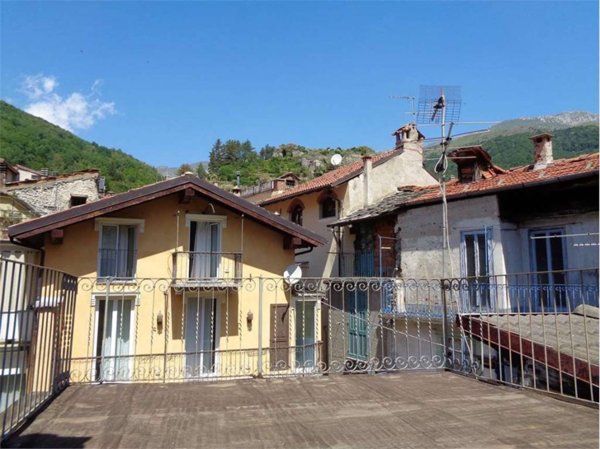 casa indipendente in vendita ad Ormea