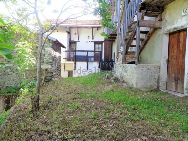 appartamento in vendita ad Ormea in zona Chioraira