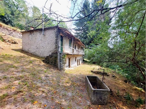 casa indipendente in vendita ad Ormea