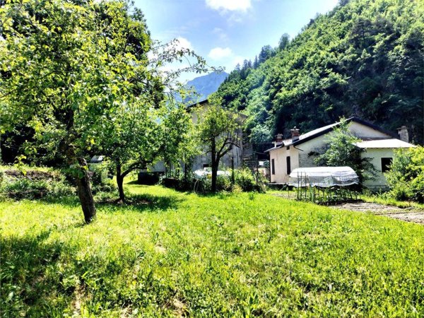 casale in vendita ad Ormea in zona Ponte di Nava