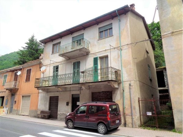 casa indipendente in vendita ad Ormea in zona Ponte di Nava