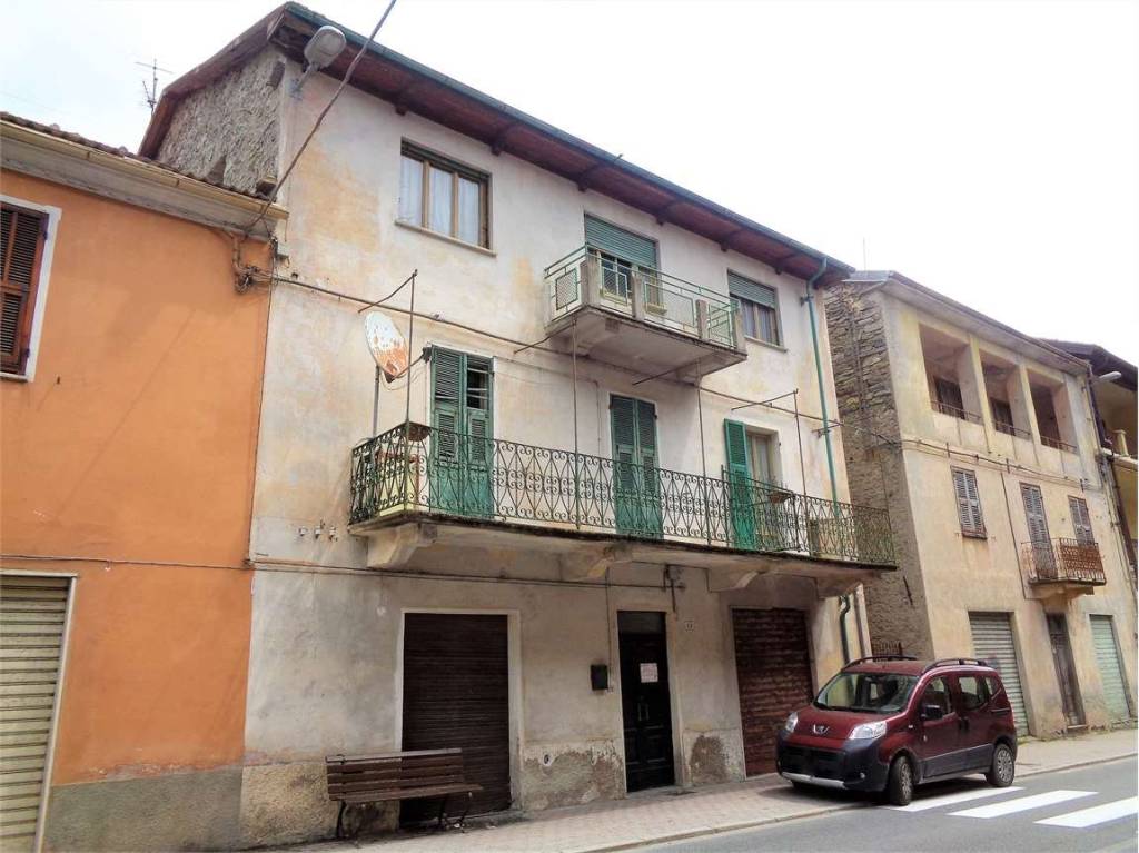 casa indipendente in vendita ad Ormea in zona Ponte di Nava