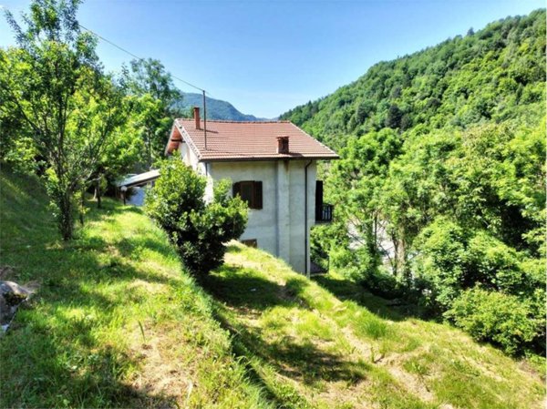 casa indipendente in vendita ad Ormea